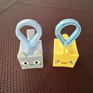 Lot Of 2 McDonalds Pet Simulator Toys Keychain Clip On Cat Chick‎ Roblox